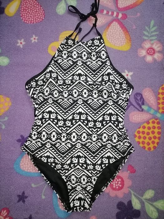Costum de baie mărime M
