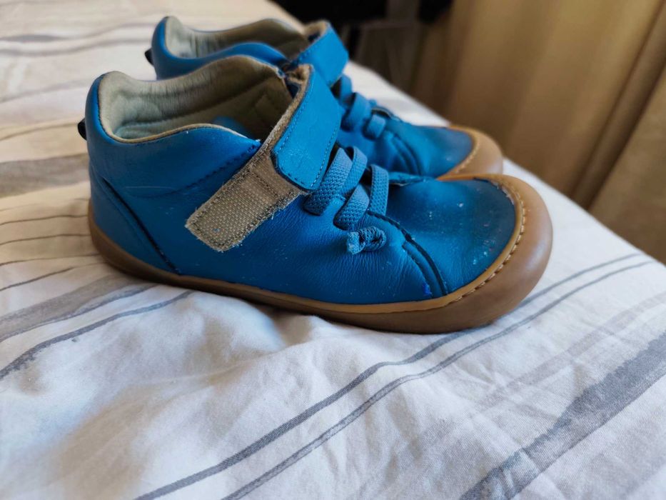 Боси обувки  32 размер момче сини