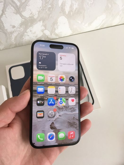 Продам iphone 15 128 gb.