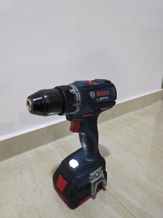 Mașină de înșurubat autofiletanta Bosch GSR 18-VEC