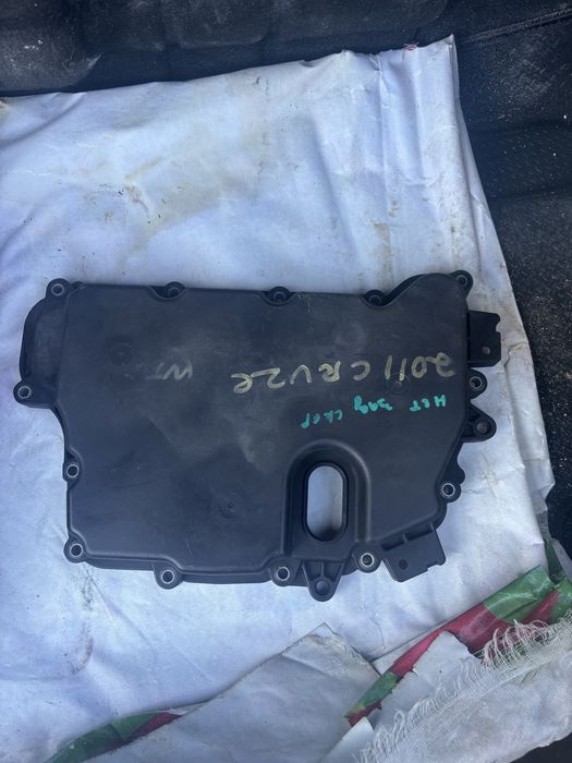 Крышка коробки cruze