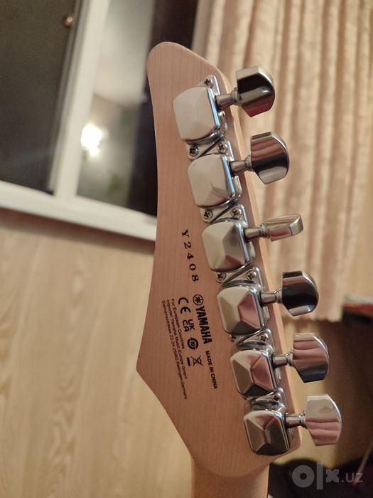 Электрогитара Yamaha erg121c black
