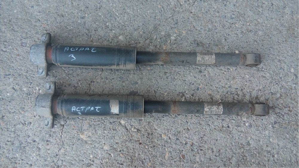 Опел Астра Ж Opel Astra J предни задни амортисьори пружини пружина гр ...