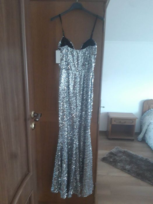 Rochie lunga din paiete