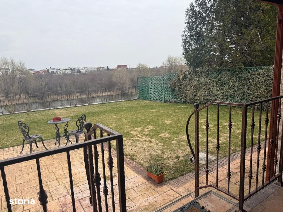 Ansamblu Rezidential Class - Pipera - Vila Moderna vedere spre Lac