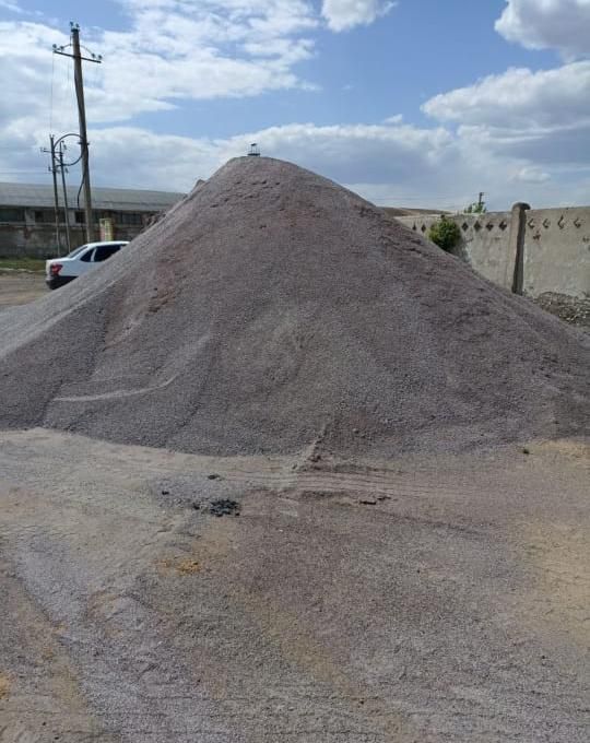 Продаю песок щебень отсев.