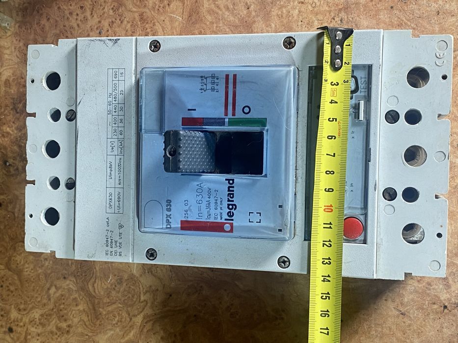 Выключатель Legrand