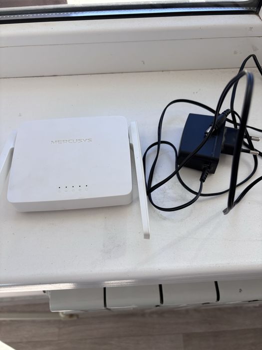 Модем Mercusys в хорошем состоянии