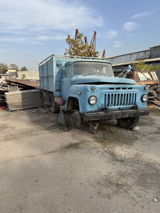 Gaz 52-05 sotiladi 1987 yil dakumenti bor Dakumenti bilan sotiladi