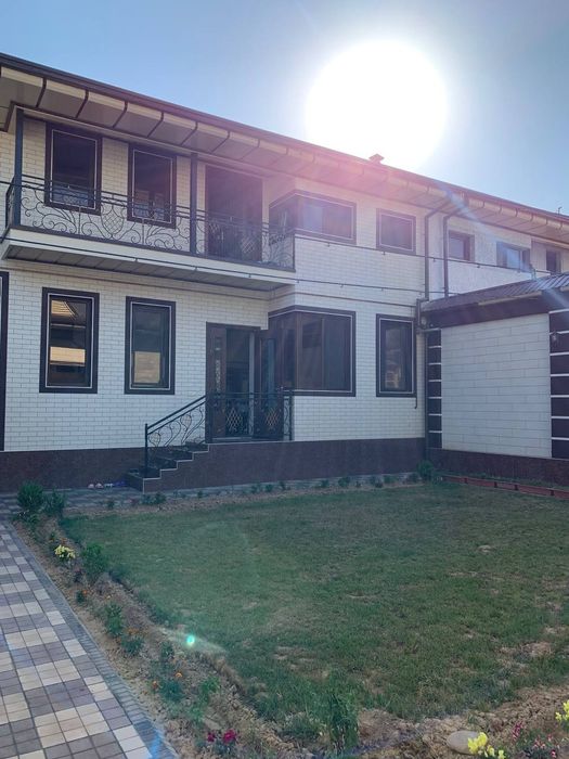 Продаётся дом в центре Кибрая