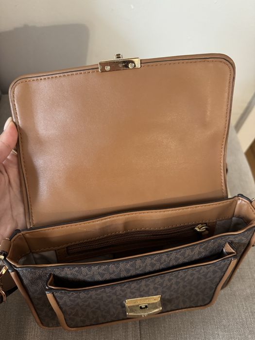 Чанта Michael Kors Bradshaw