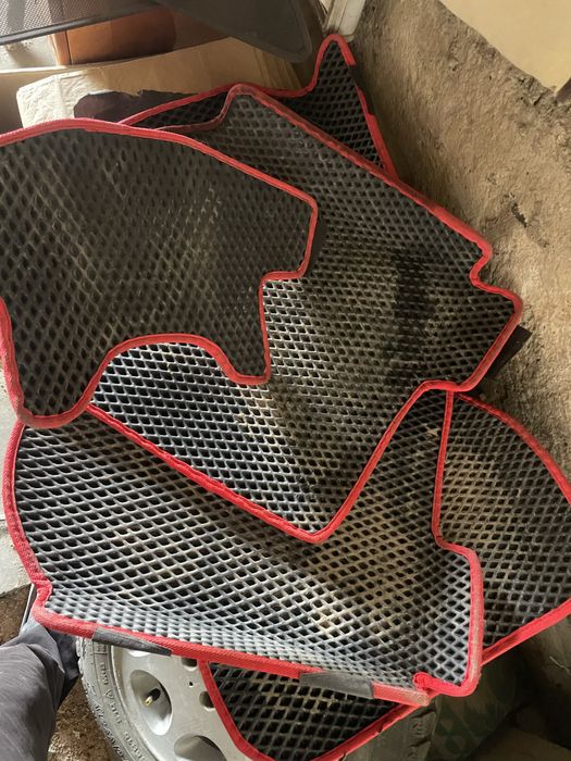 Полик на ауди а6 с4