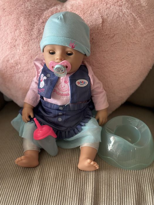 Кукла бебе baby born