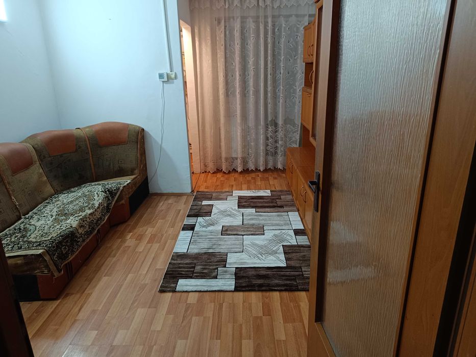 Garsoniera de vânzare