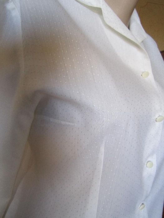 Bluza alba cu mineca lunga + bonus si livrare gratuita*