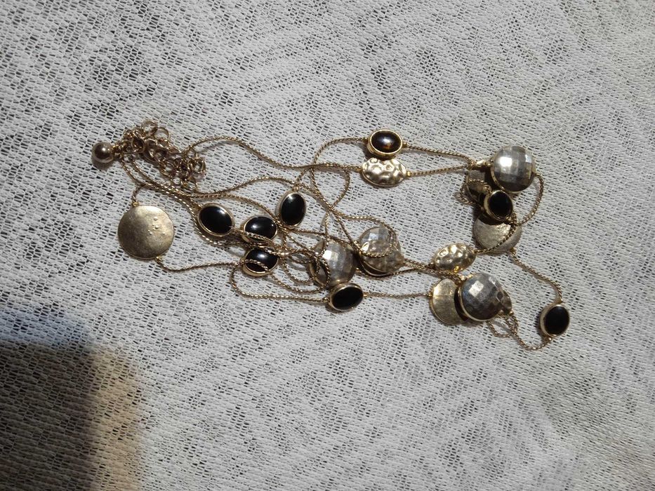 Изящно златисто Колие