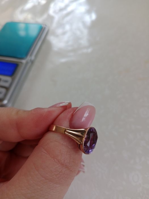 Кольцо золотое советское продаю!