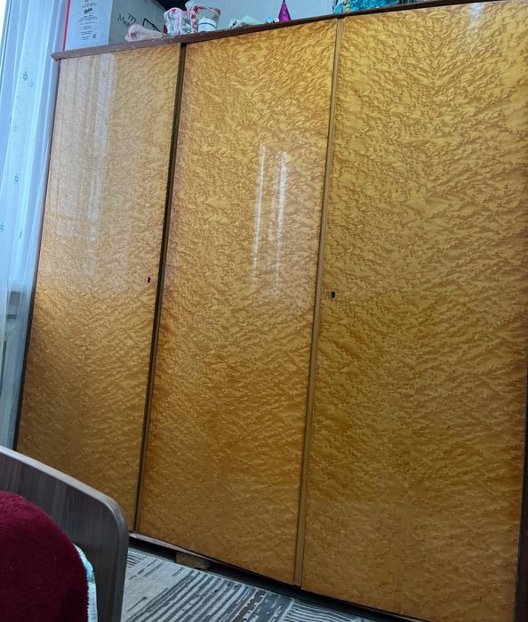 Продам шкаф Польский