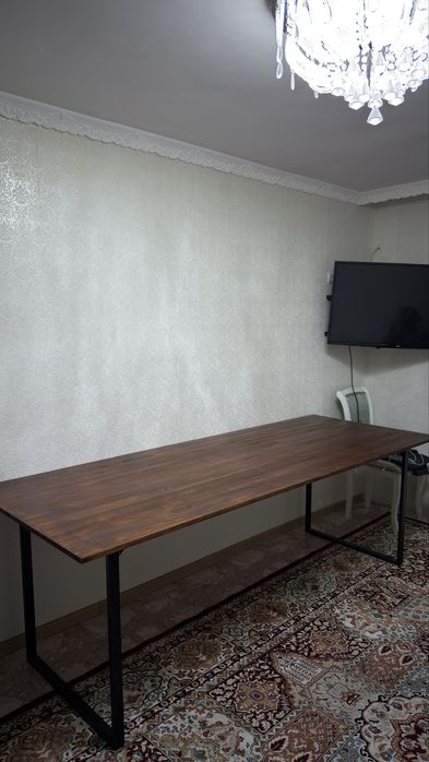 Кухонный стол,стол