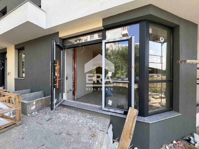 Ексклузивен партерен магазин за продажба, в новострояща се сграда с Ак