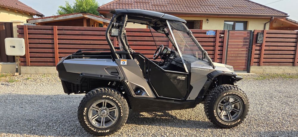 Can Am Commander 1000cm Limited Edition// servodirectie // Fox // L7E, nr negru// variante atv // Cf Moto