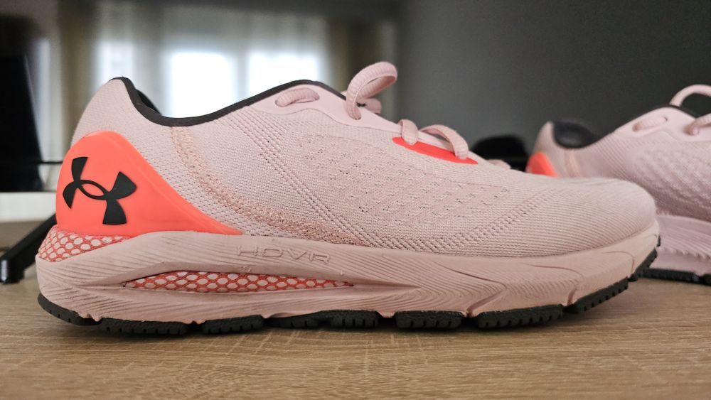 Adidasi Under Armour HOVR marime 38