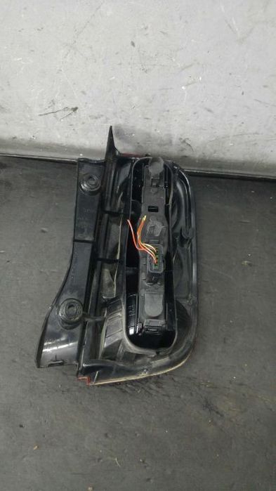 Stop tripla lampa stanga nissan micra 3 k12