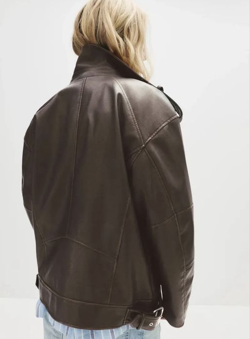 Кожанная куртка pull&bear