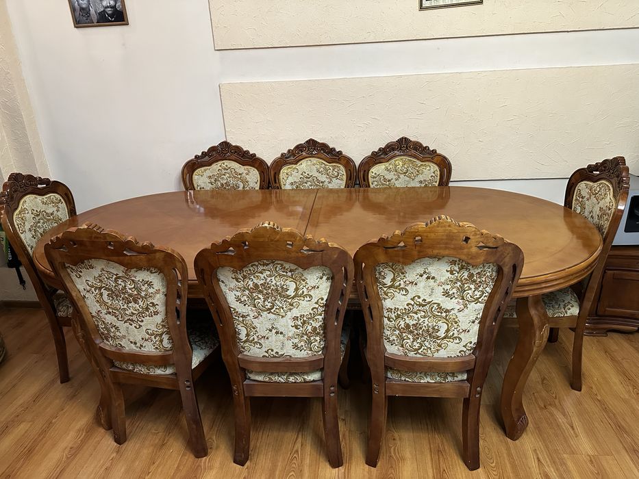 Продам стол со стульями