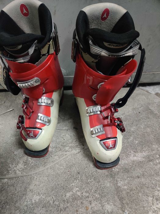 Ски обувки Атомик