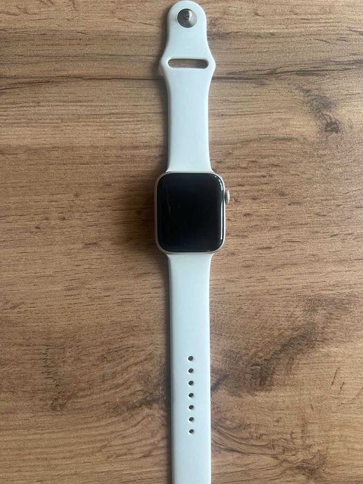 Apple Watch SE (2nd Gen) 44mm