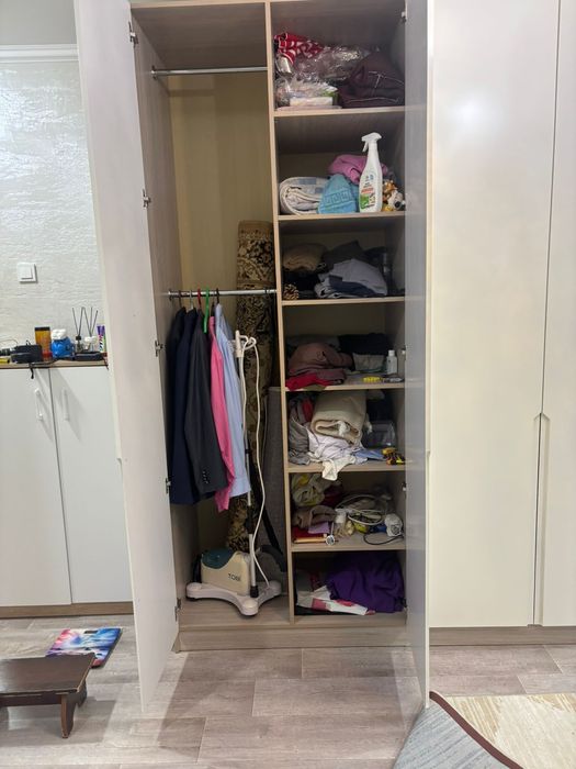 Шкаф для спальни, прихожей