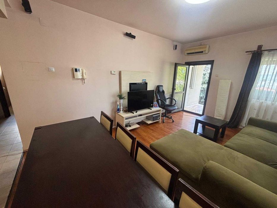 Ofer spre inchiriere apartament 3 camere la casa