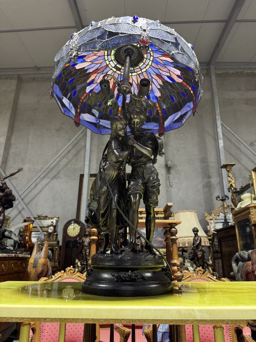Lampa deosebita din bronz masiv cu abajur stil tiffany