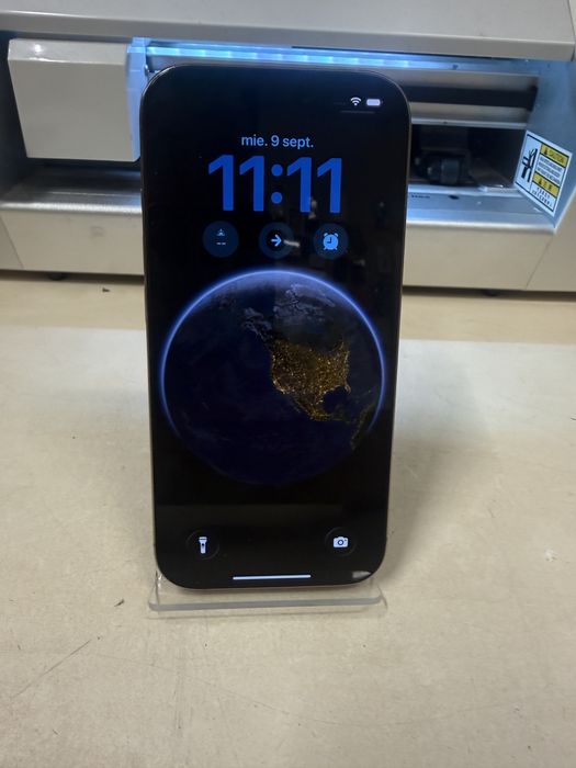 Iphone 16 pro / 128 gb / 100% baterie / garantie