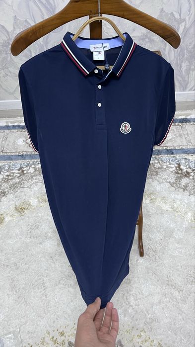 Moncler финка(футболка)