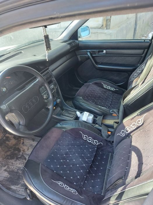 Ауди с4 1994 ж 2.6 автомат