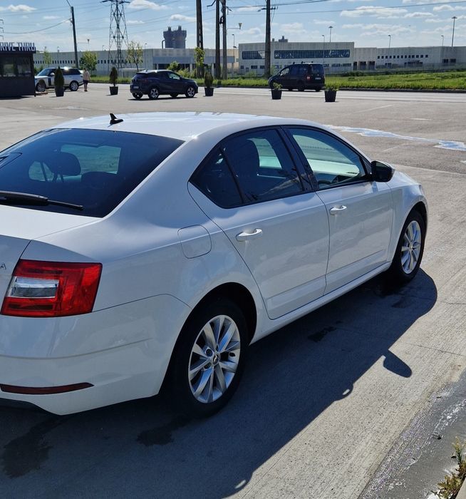SKODA Octavia 2019 — imagine 4
