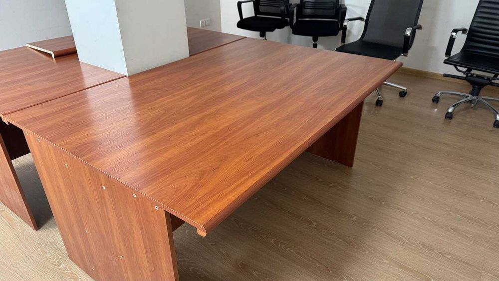 Столы офисные с тумбой