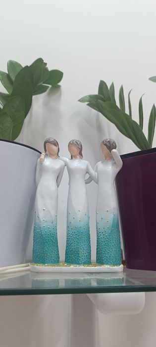 Интерьер учун хайкал сотилади 3 опа сингил