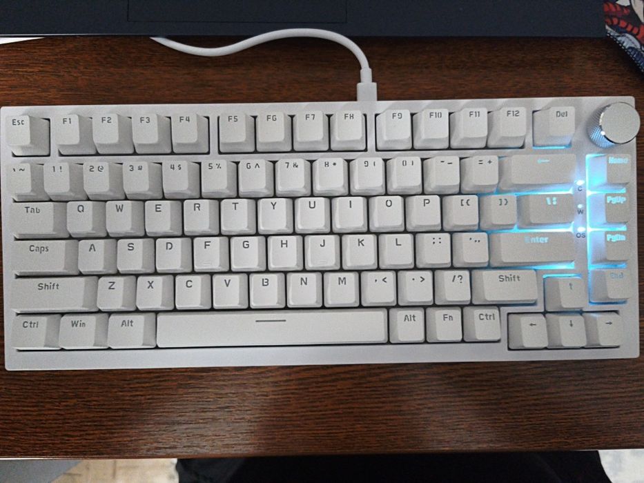 Проводная клавиатура