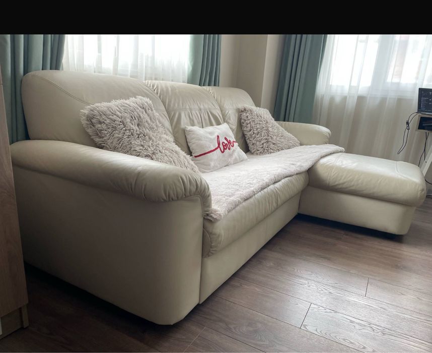 Кожен Диван от ИКЕА много запазен
