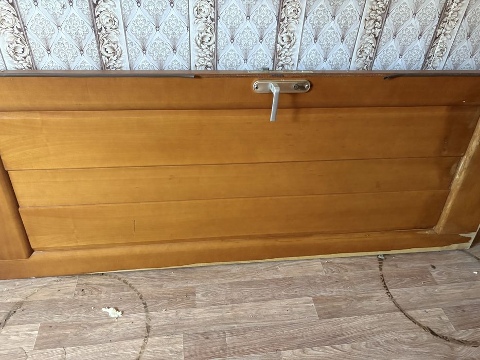 Продам дверь в хорошем состоянии