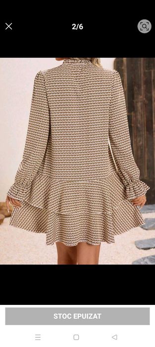 Rochie cu mânecă evazata