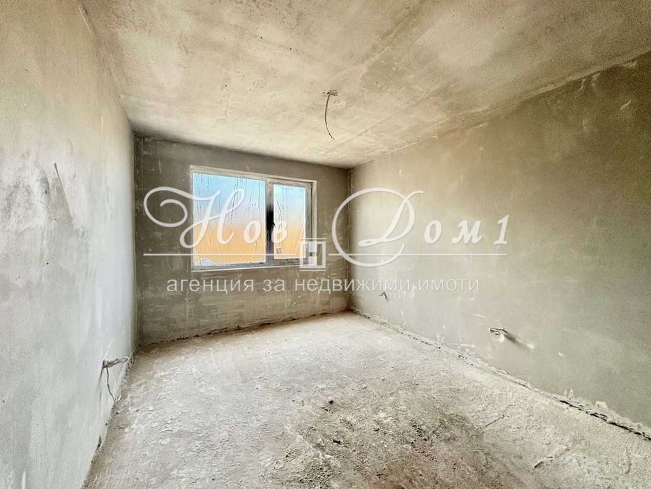 Продава се Двустаен апартамент в Варна, Бриз - 71 кв.м за 1709 €/кв.м - Снимка #1