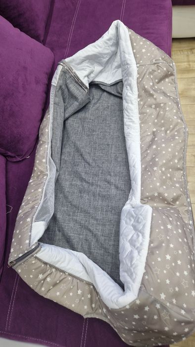 бебешка кошара next to me