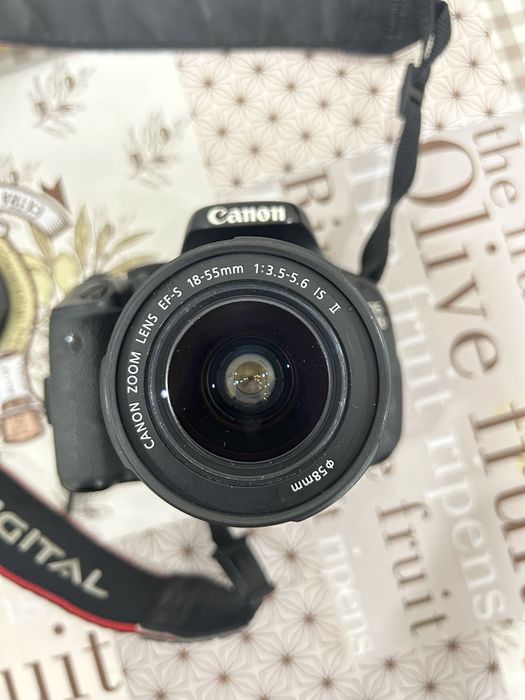 Продаю Canon EOS 600D