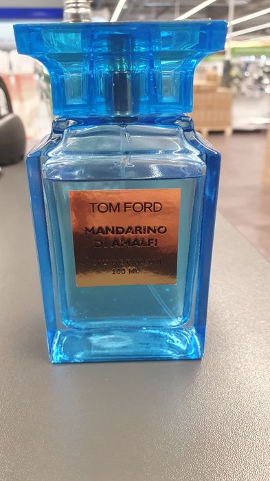 Vând parfum TOM FORD Mandarino di Amalfi Eau de Parfum