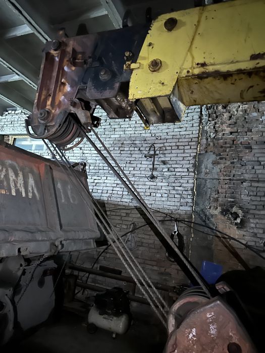 Срочно продаю автокран