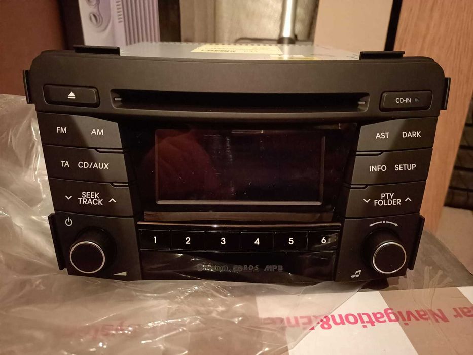 Radio CD Hyundai i40 folosit doar o luna